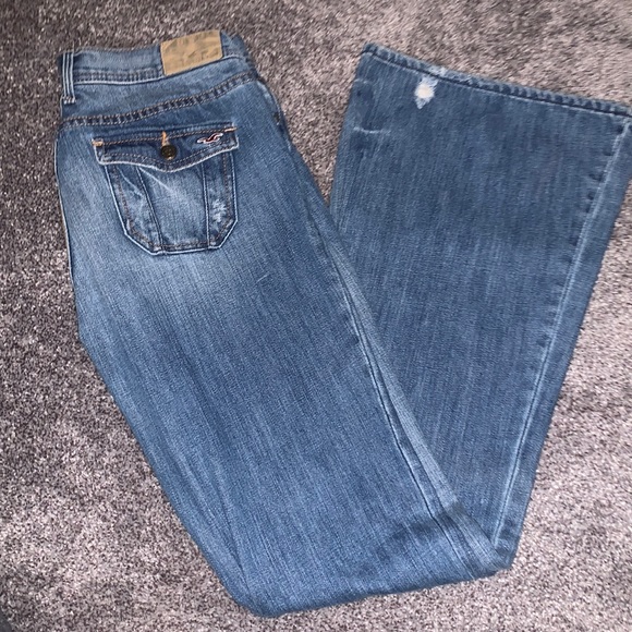 Hollister Jeans - Picture 1 of 2